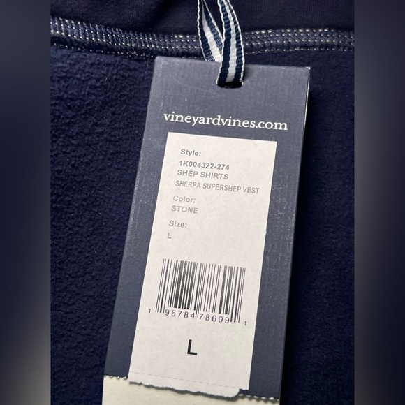 Vineyard Vines Sherpa Supershep Vest in Stone size large - Picture 8 of 9